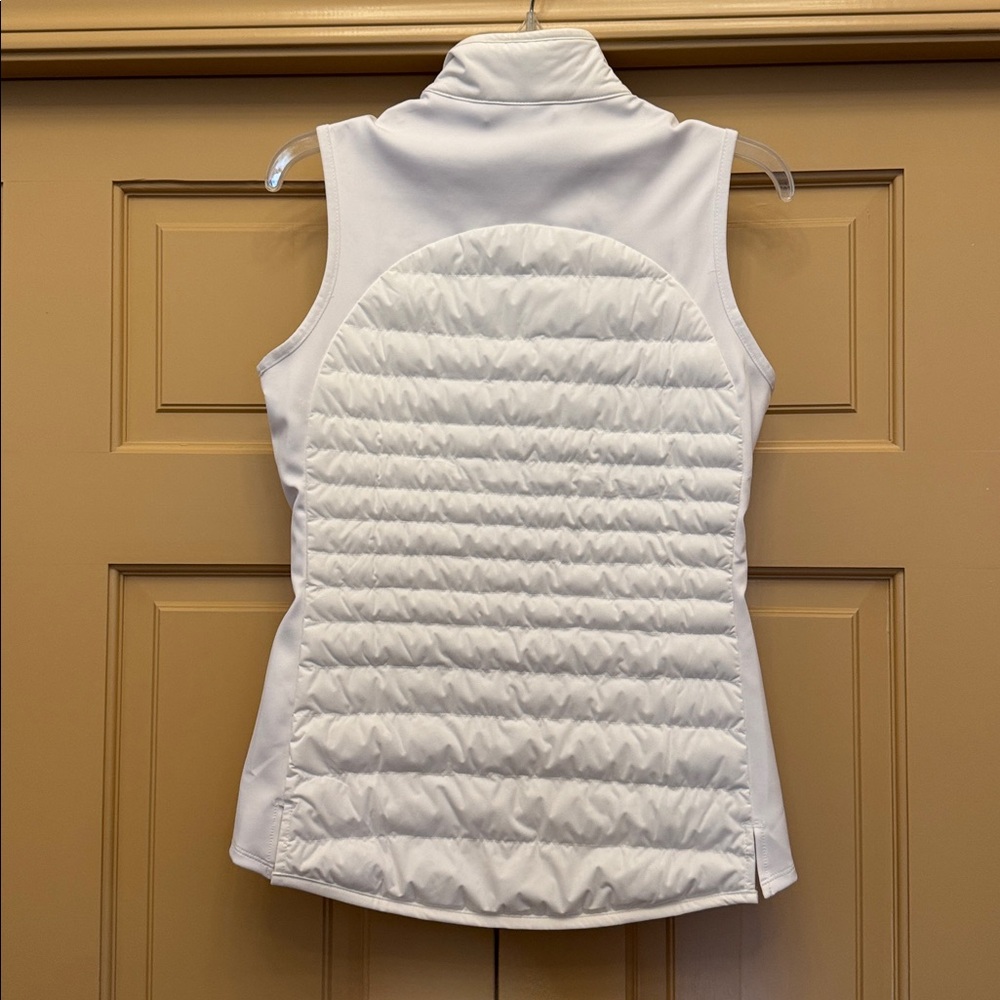 Peter Millar Women’s vest - Picture 2 of 6